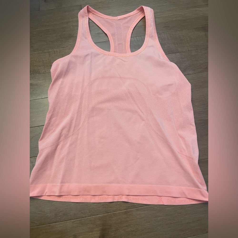 Lululemon tank top